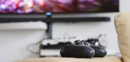 Can I access Isaimini on smart TVs or gaming consoles?
