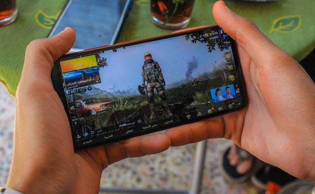 The Rise of Mobile Online Gaming